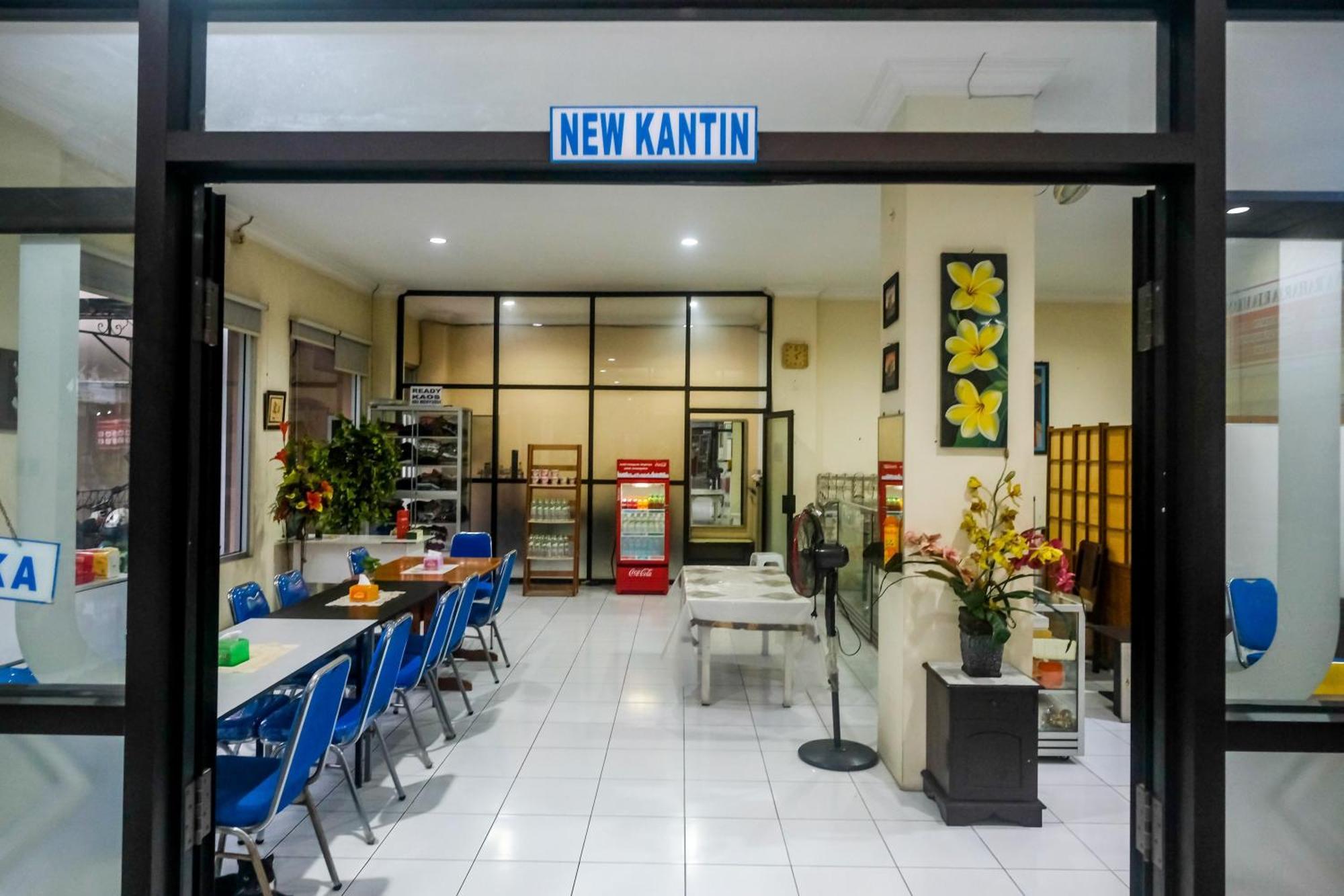 Reddoorz Syariah At Griya Raharja Klaten Exterior foto
